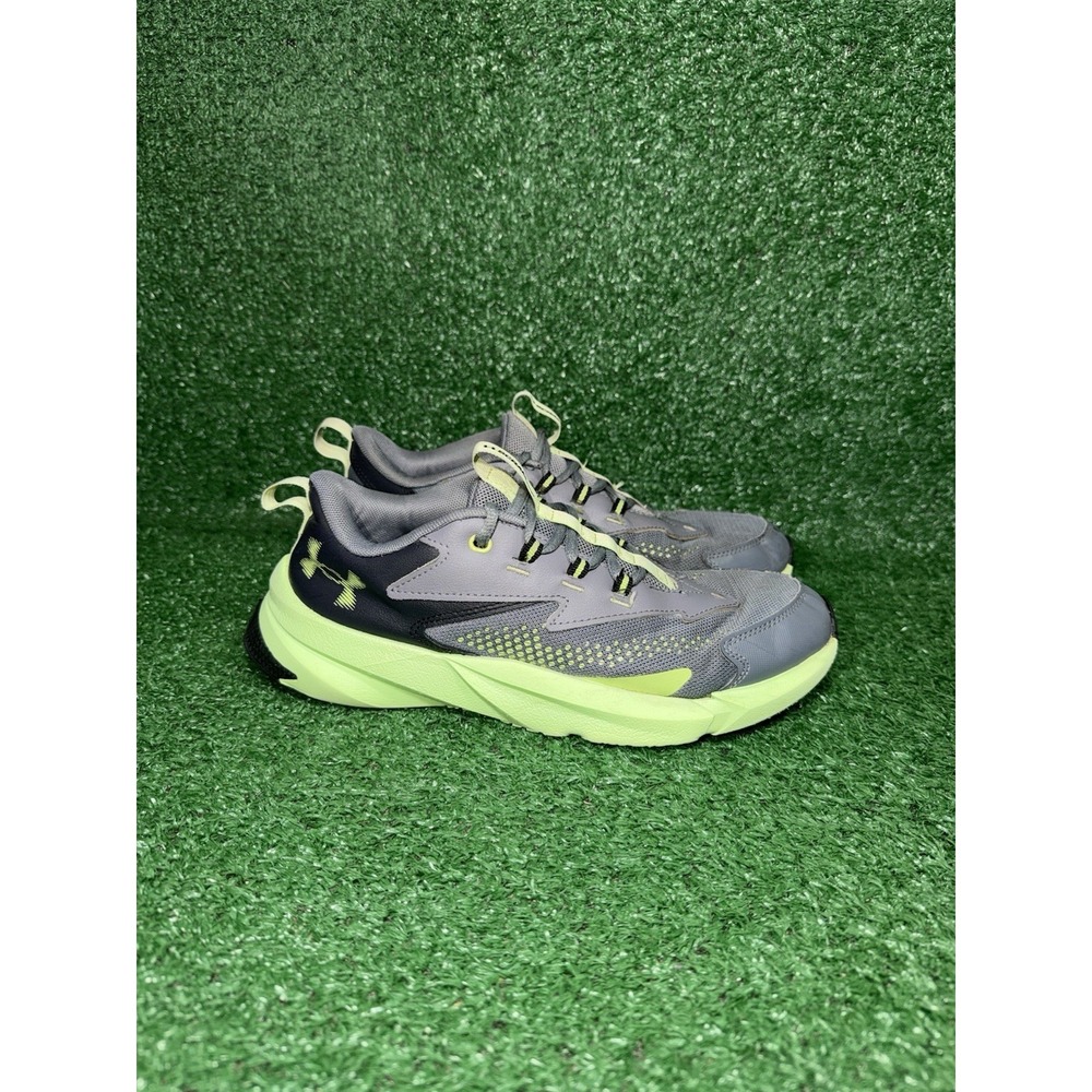 Under Armour Scramjet 6 Boys Size 7Y Grey Green Running Shoes Comfort Sneakers